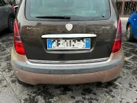 Usata Lancia Musa 101 CV (74 kW) 2006 Marrone Monovolume