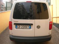 Usado VW Caddy Maxi 102 CV (75 kW) 2020 Blanco Monovolumen