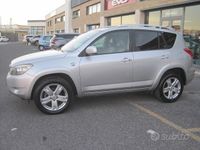 Usata Toyota RAV4 Luxury 177 CV (130 kW) 2009 Argento Berlina