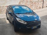 Usata Ford Fiesta 95 CV (69 kW) 2015 Nero Utilitaria