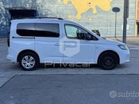 Usata VW Caddy Life 122 CV (89 kW) 2022 Bianco Monovolume