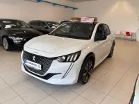 Usata Peugeot e-208 GT 56 kW (77 CV) 2021 Bianco Utilitaria