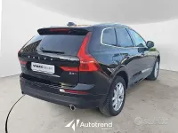 Usata Volvo XC60 Momentum 197 CV (144 kW) 2021 Nero SUV