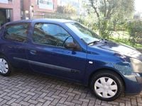 Usata Renault Clio II Authentique 58 CV (42 kW) 2004 Blu/azzurro Berlina