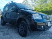 Usata Fiat Panda 4x4 Climbing 69 CV (50 kW) 2007 Nero Utilitaria