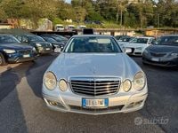 Usata Mercedes E320 Avantgarde 224 CV (164 kW) 2008 Grigio Berlina
