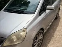 Usata Opel Zafira 2008 Grigio Monovolume