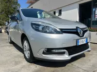 Usata Renault Scénic III LIMITED 110 CV (80 kW) 2016 Argento Monovolume