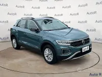 Usata VW T-Roc Life 150 CV (110 kW) 2024 Verde SUV