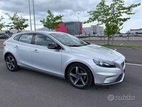 Usata Volvo V40 R-Design 114 CV (83 kW) 2014 Grigio Berlina