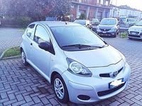 Usata Toyota Aygo 60 CV (44 kW) 2011 Grigio Utilitaria