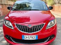 Usata Lancia Ypsilon Gold 69 CV (50 kW) 2022 Rosso Utilitaria