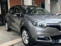 Usata Renault Captur 110 CV (80 kW) 2015 Grigio SUV