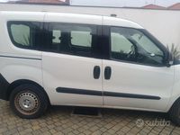 Usata Fiat Doblò 120 CV (88 kW) 2011 Bianco Monovolume