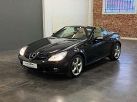 Begagnad Mercedes SLK280 Chrome 231 HK (169 kW) 2006 Svart Cab