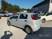 Usata Fiat Grande Punto 77 CV (56 kW) 2013 Grigio Utilitaria