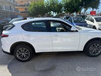 Usata Alfa Romeo Stelvio 190 CV (139 kW) 2018 Bianco SUV