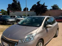 Usata Peugeot 208 Access 82 CV (60 kW) 2012 Marrone Utilitaria