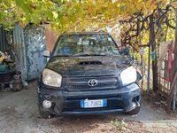 Usado Toyota RAV4 116 CV (85 kW) 2004 Negro Berlina