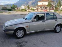 Usata Alfa Romeo 75 120 CV (88 kW) 1990 Argento Berlina