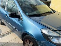 Usata Renault Clio II 75 CV (55 kW) 2011 Berlina