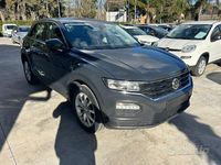 Usata VW T-Roc Business 116 CV (85 kW) 2019 Grigio SUV