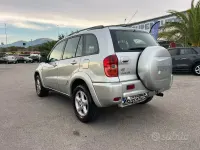 Usata Toyota RAV4 Sol 116 CV (85 kW) 2002 Grigio SUV