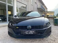 Usata VW Arteon 190 CV (139 kW) 2017 Nero Utilitaria