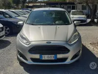 Usata Ford Fiesta Business Edition 75 CV (55 kW) 2016 Grigio Utilitaria