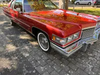 Usata Cadillac Coupé DeVille 350 CV (257 kW) 1975 Rosso Coupé