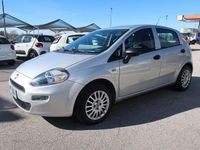 Usata Fiat Punto Lounge 69 CV (50 kW) 2018 Argento Utilitaria