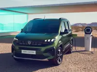 Nuova Peugeot e-Rifter GT 61 kW (84 CV) 2026 Argento Monovolume