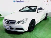 Usata Mercedes E220 Executive 170 CV (125 kW) 2011 Bianco Cabrio