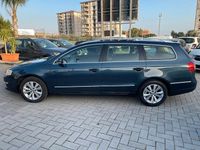 Usata VW Passat 140 CV (102 kW) 2006 Blu Station wagon