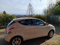 Usata Lancia Ypsilon Gold 95 CV (69 kW) 2016 Beige Utilitaria