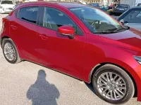 Begagnad Mazda 2 Evolve 90 HK (66 kW) 2020 Röd Halvkombi
