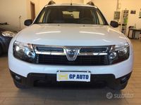 Usata Dacia Duster Lauréate 110 CV (80 kW) 2013 Bianco SUV