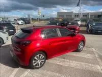 Usata Peugeot 208 Active 75 CV (55 kW) 2020 Rosso metallizzato Utilitaria