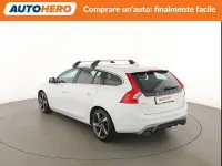 Usata Volvo V60 R-Design Momentum 150 CV (110 kW) 2015 Bianco Station wagon