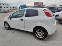 Usata Fiat Punto 75 CV (55 kW) 2011 Bianco Utilitaria