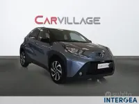 Usata Toyota Aygo X Trend 72 CV (52 kW) 2025 Blu SUV