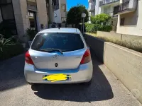Usata Toyota Yaris 65 CV (47 kW) 2004 Grigio Utilitaria