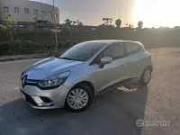 Second-hand Renault Clio IV 75 CP (55 kW) 2017 Gri Berlinǎ