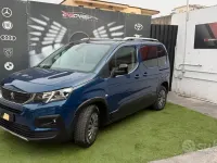 Usata Peugeot Rifter Allure 102 CV (75 kW) 2022 Bluazzurro Monovolume