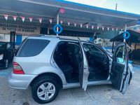 Usata Mercedes ML270 Classic 163 CV (119 kW) 2005 Grigio SUV