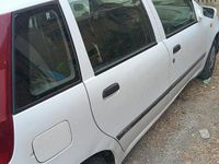 Usata Fiat Punto 54 CV (39 kW) 1999 Bianco Utilitaria