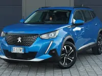 Usata Peugeot 2008 Allure 131 CV (96 kW) 2020 Azzurro SUV