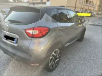 Usata Renault Captur 90 CV (66 kW) 2015 Grigio SUV