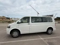 Usata VW Caravelle 140 CV (102 kW) 2011 Bianco Furgone