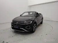 Begagnad VW T-Roc Cabriolet Style 110 HK (80 kW) 2023 Svart Cab